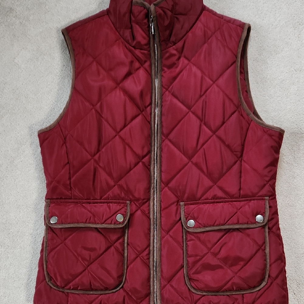 Vintage Vest Quilted Maroon with Snap Pockets and Suede Ribbing - Medium